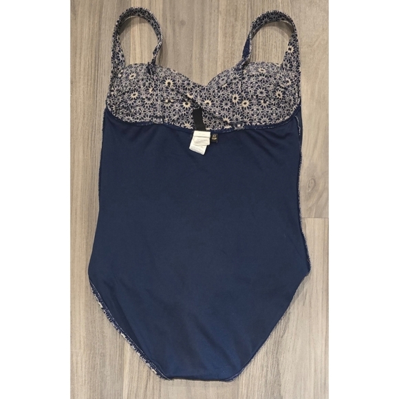 Nip Tuck Joanne One-Piece Swimsuit Navy size 6 - Picture 5 of 9